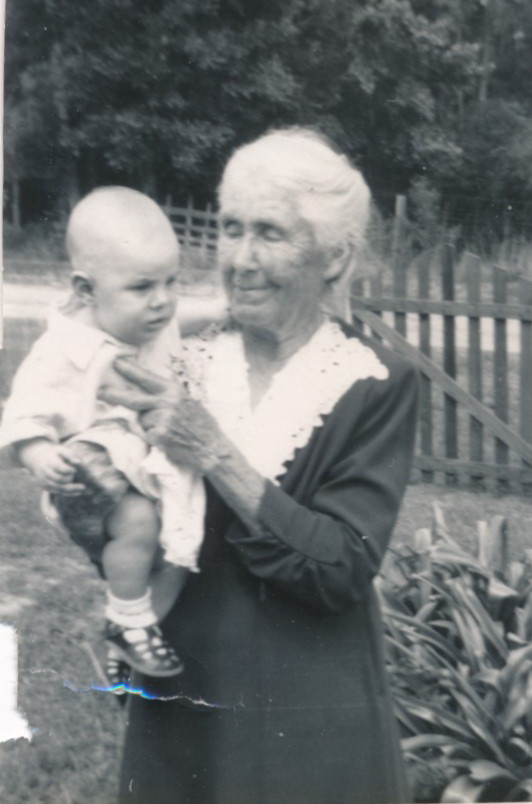Fannie Anderson holding baby Larry