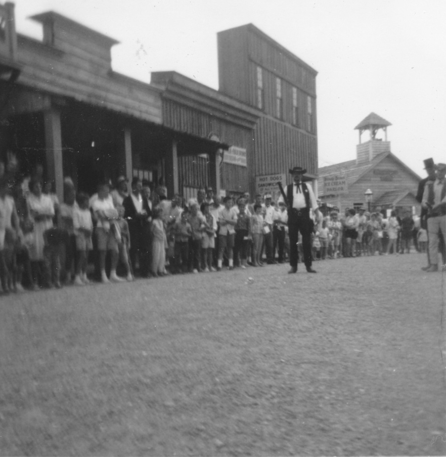 Gun Fight in Ghost Town