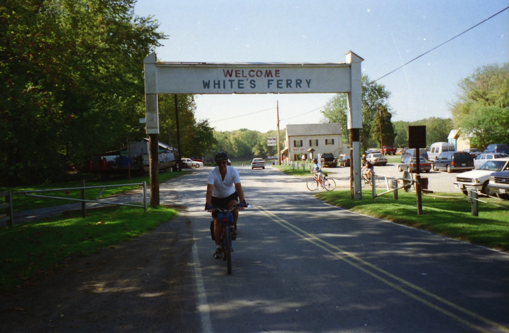 The canal passes by Whites Ferry where we stopped for lunch. Julie and I once drove out to White’s Ferry and crossed over the river on the Ferry. I found it all quite interesting.