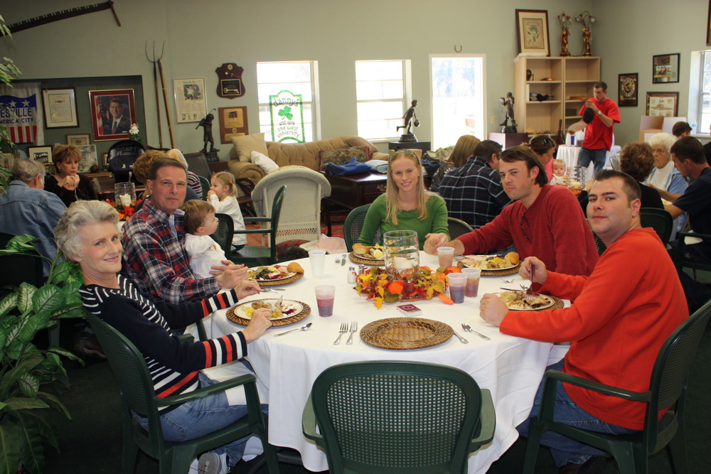 Judy, Dan, baby James, Vanessa, William, ?