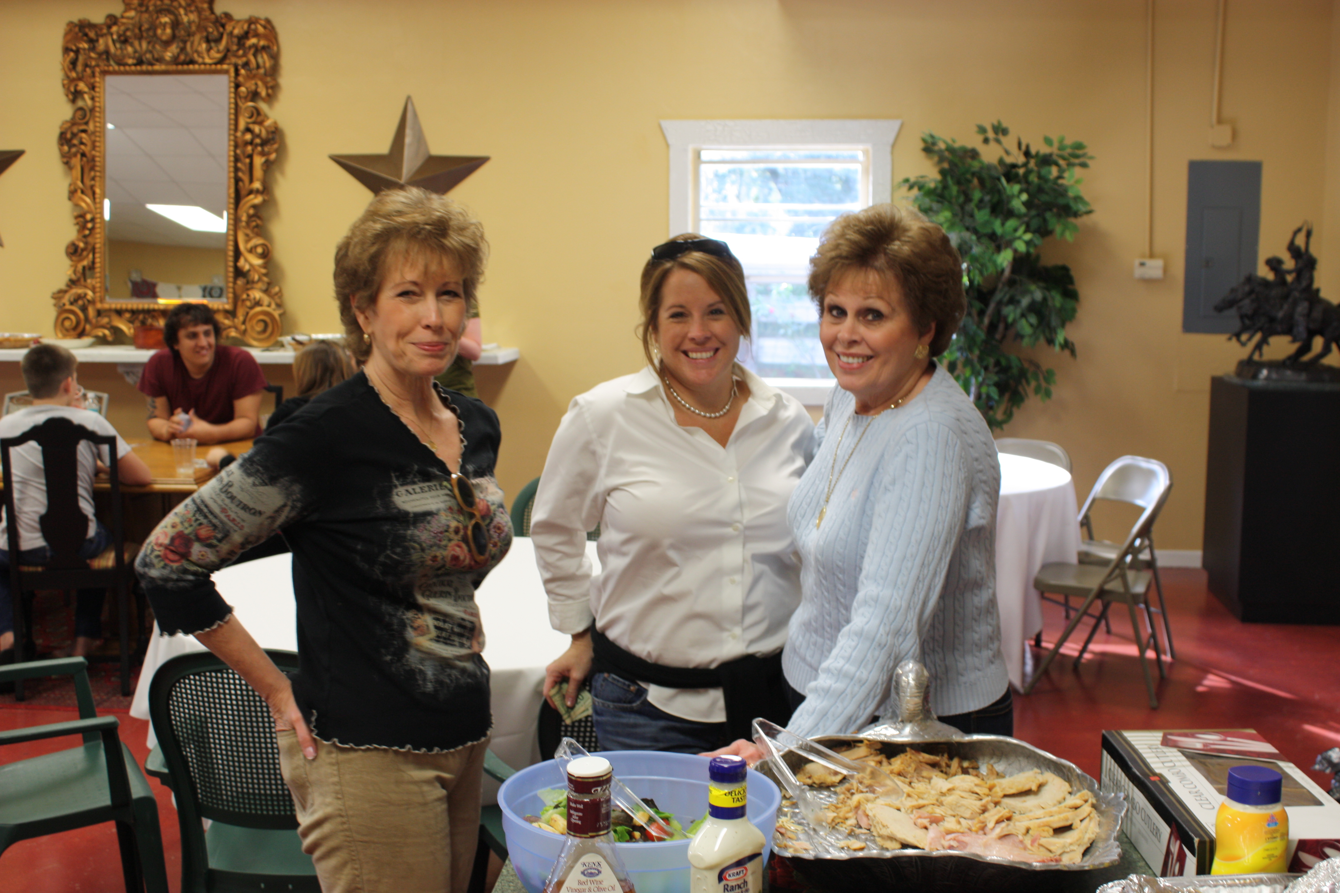Aunt Diane, Kelly, Aunt Sue